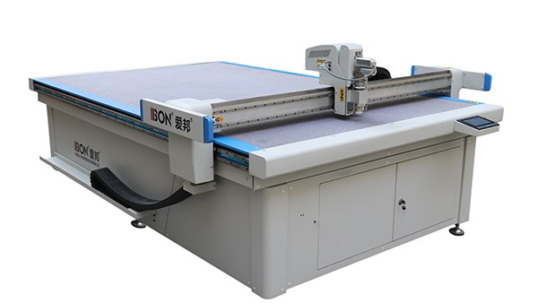 從不同角度認(rèn)識切割機(jī)和冷水機(jī)報(bào)警的原因