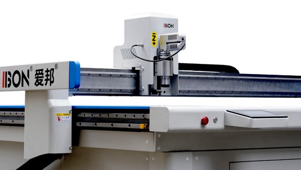 碳纖維布裁剪機，纖維布切割機價格