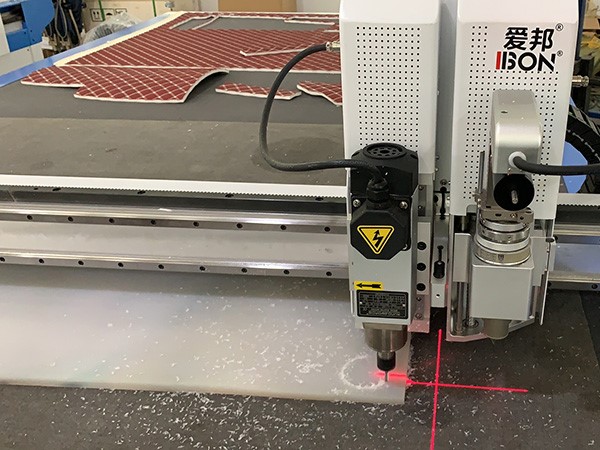 PVC板材切割機(jī)