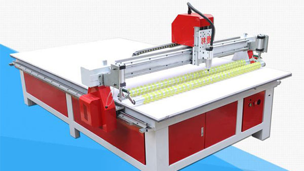 旋轉(zhuǎn)刀切割設(shè)備