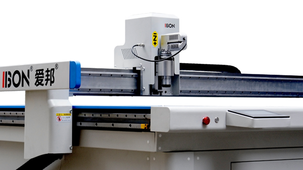 碳纖維布裁剪機(jī)
