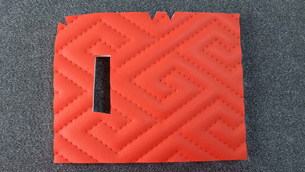 振動(dòng)刀腳墊切割機(jī)