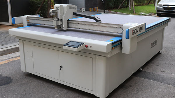 全自動腳墊切割設(shè)備廠家